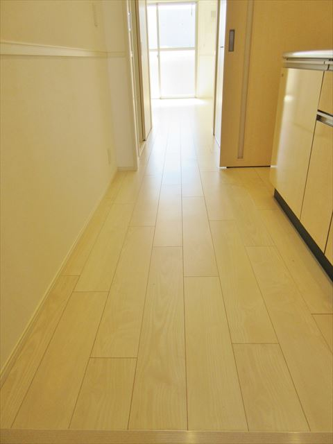 キッチン前廊下