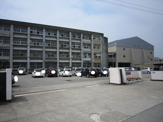 鳴門第一中学校