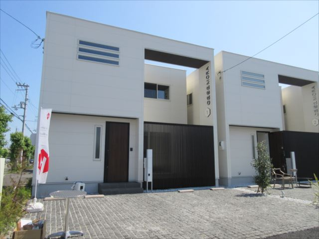 casa MORA